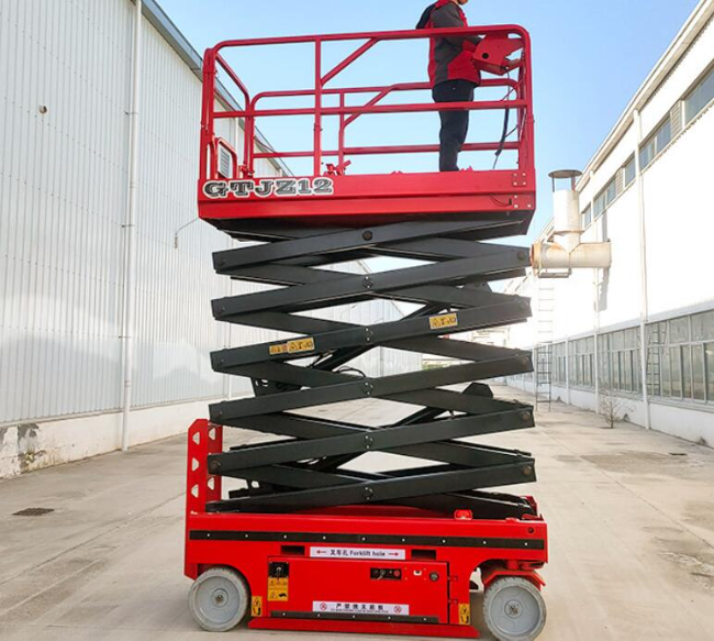 托克逊自行走移动式升降机